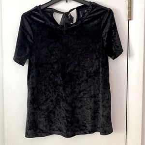 Cynthia Rowley Black Velvet Shirt, tie at back of neck 🖤